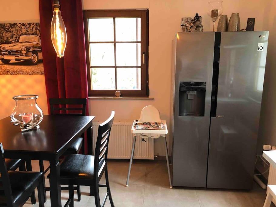 Willkommen Im Casa Felice, Der Wohlfuehl Oase Mit Balkon, 4 Betten Und Homeoffice Platz Aidlingen Exteriér fotografie
