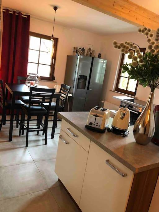 Willkommen Im Casa Felice, Der Wohlfuehl Oase Mit Balkon, 4 Betten Und Homeoffice Platz Aidlingen Exteriér fotografie