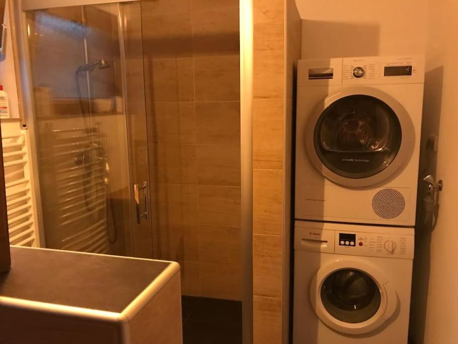 Willkommen Im Casa Felice, Der Wohlfuehl Oase Mit Balkon, 4 Betten Und Homeoffice Platz Aidlingen Exteriér fotografie