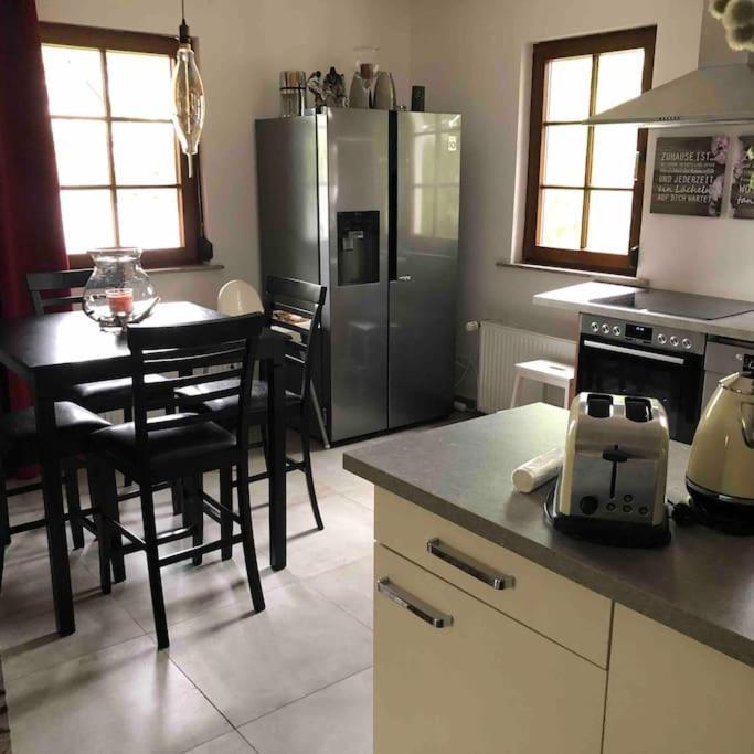 Willkommen Im Casa Felice, Der Wohlfuehl Oase Mit Balkon, 4 Betten Und Homeoffice Platz Aidlingen Exteriér fotografie