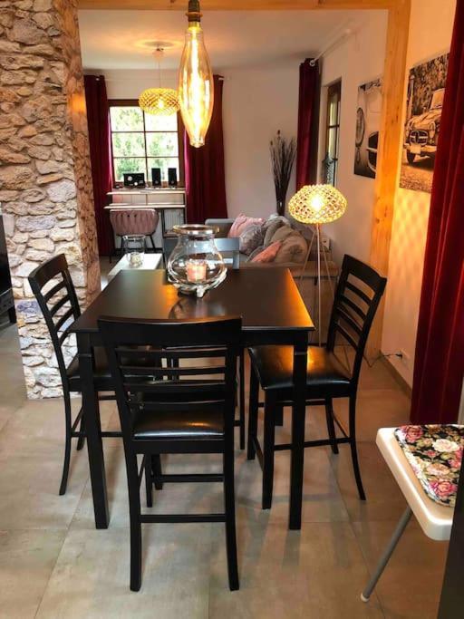Willkommen Im Casa Felice, Der Wohlfuehl Oase Mit Balkon, 4 Betten Und Homeoffice Platz Aidlingen Exteriér fotografie
